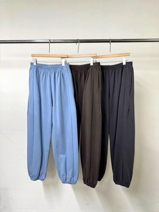 蓝色