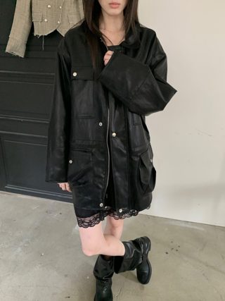 黑色