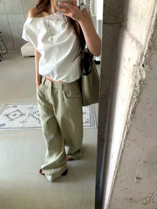 白色
