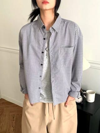 灰色