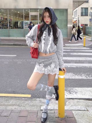 白色