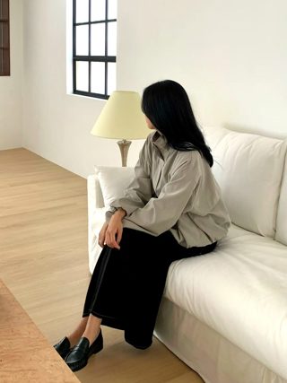 灰色