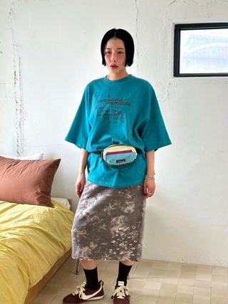 蓝色