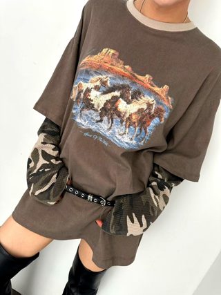 灰色