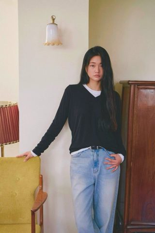 黑色