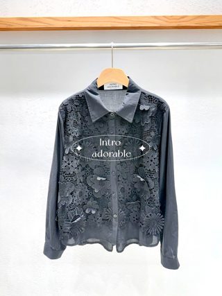 黑色