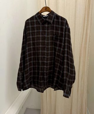 深棕色