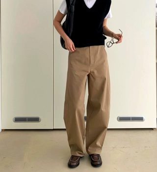 卡其色