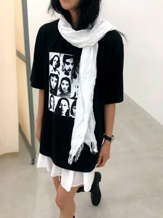 黑色