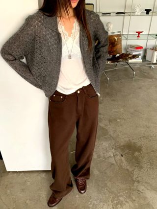 灰色