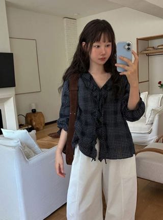 藏青色