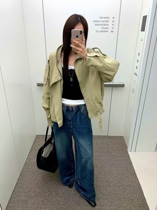 卡其色