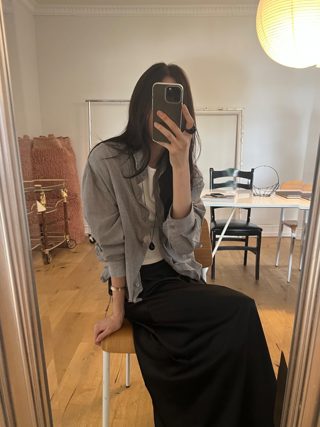 黑色