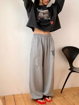 灰色