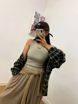 灰色