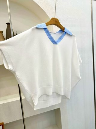 白色