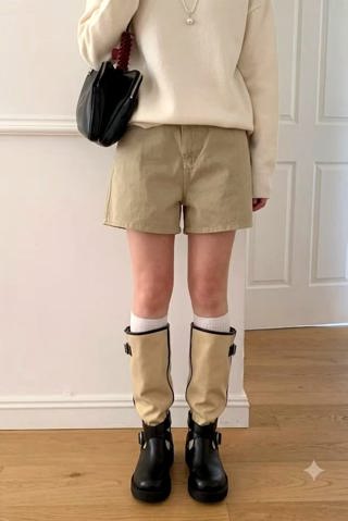 黑色
