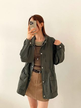 军绿色