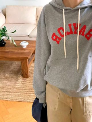 灰色
