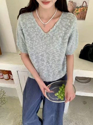 浅绿色