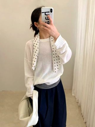 白色