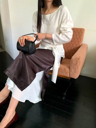 白色