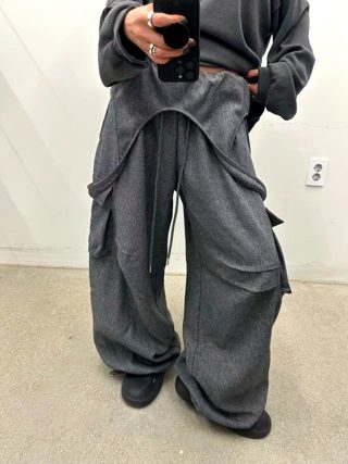 灰色