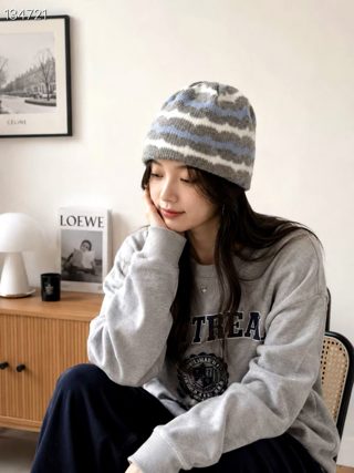 灰色