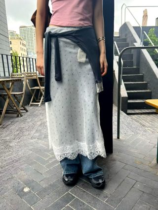 白色