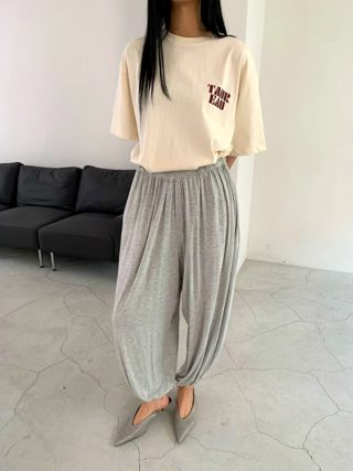 灰色