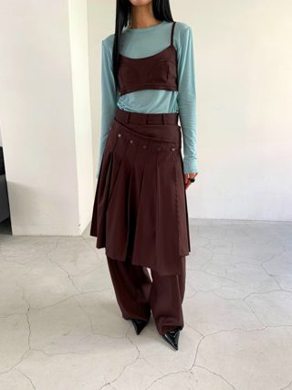 深棕色