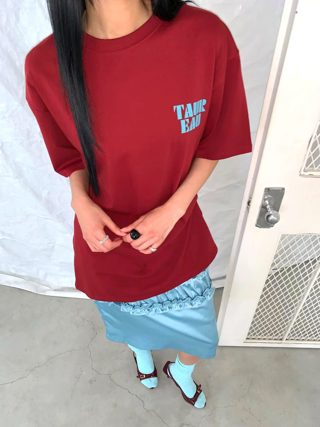 红色