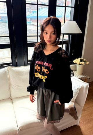 黑色