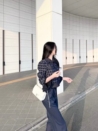 藏青色