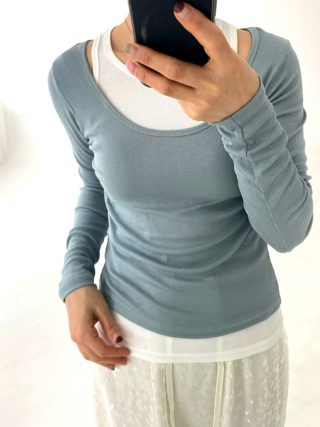 蓝色