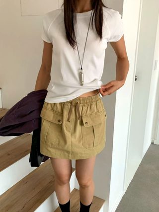 卡其色