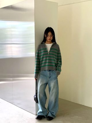 灰色