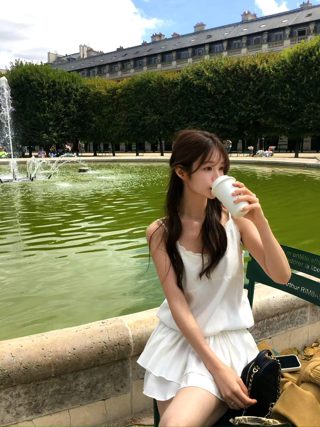 白色