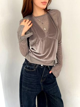 灰色