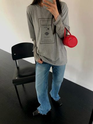灰色
