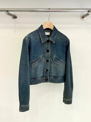 蓝色