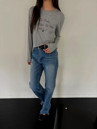 灰色