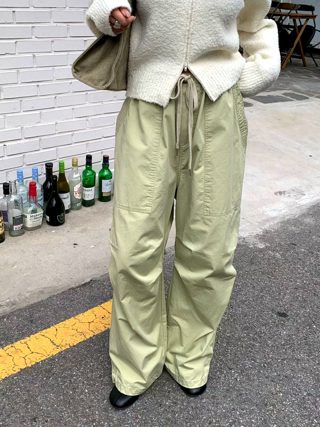 浅绿色