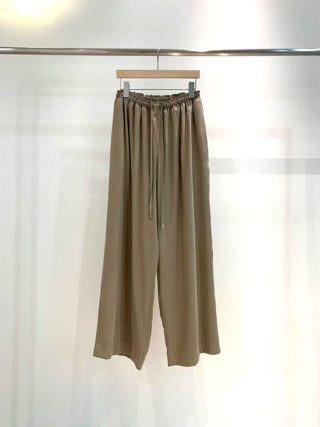 米色