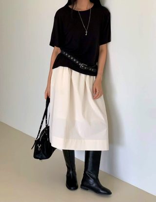 白色