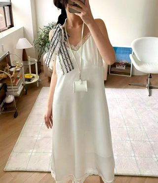 白色