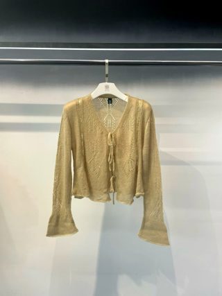 灰色