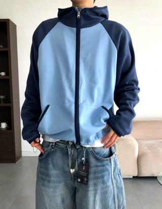 灰色