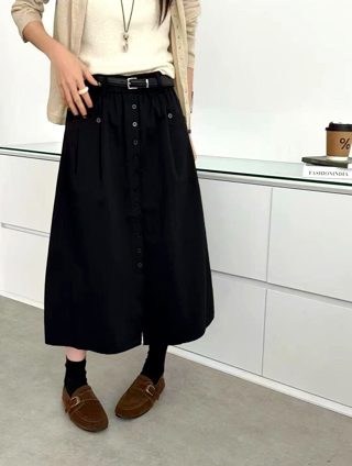 黑色