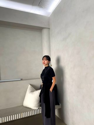 黑色